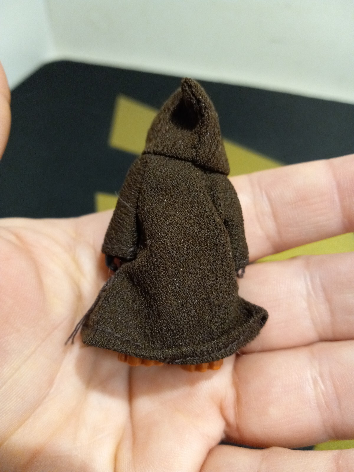 1977 Kenner Star Wars Jawa – Hong Kong COO Original Soft Robe/Cloak – Figure 2