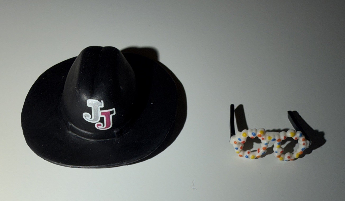 WWF DOUBLE J JEFF JARRETT Figure 1998 Jakks – Vintage Glasses And Hat Only