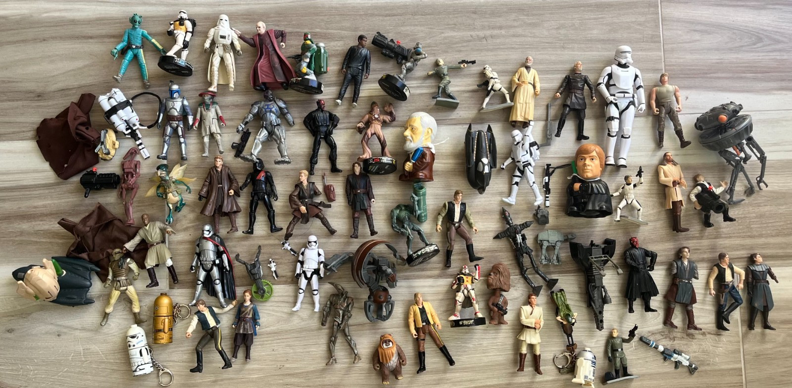 Lot of 70+ Star Wars Action Figures (See Pictures)