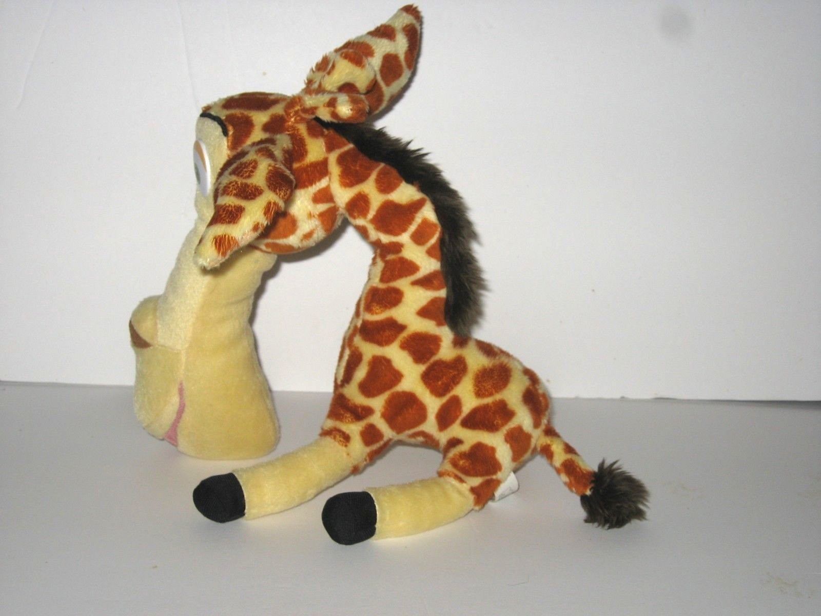 Big Headz TCC Global Madagascar Giraffe Melman Plush Doll Toy Dreamworks 10″