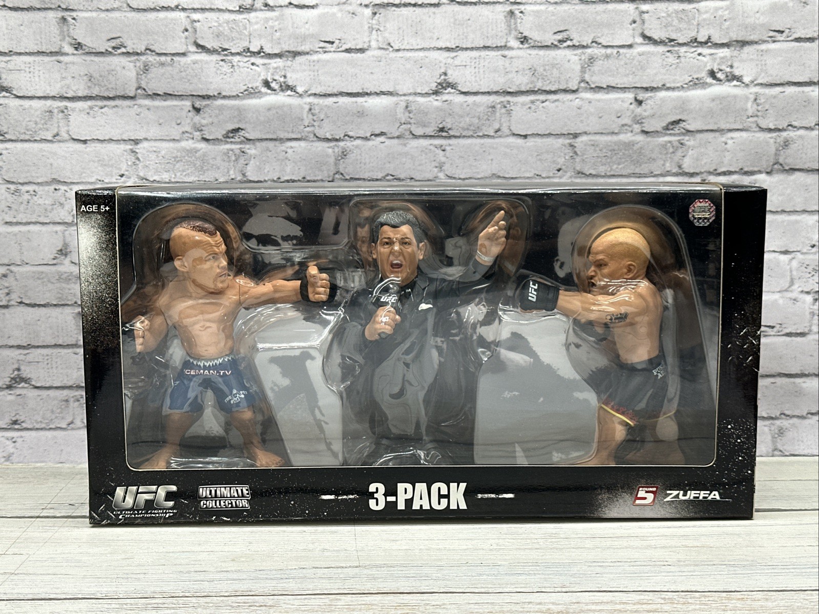 UFC Figure Round 5 Chuck Liddell vs Tito Ortiz Bruce Buffer Collector 3 PACK