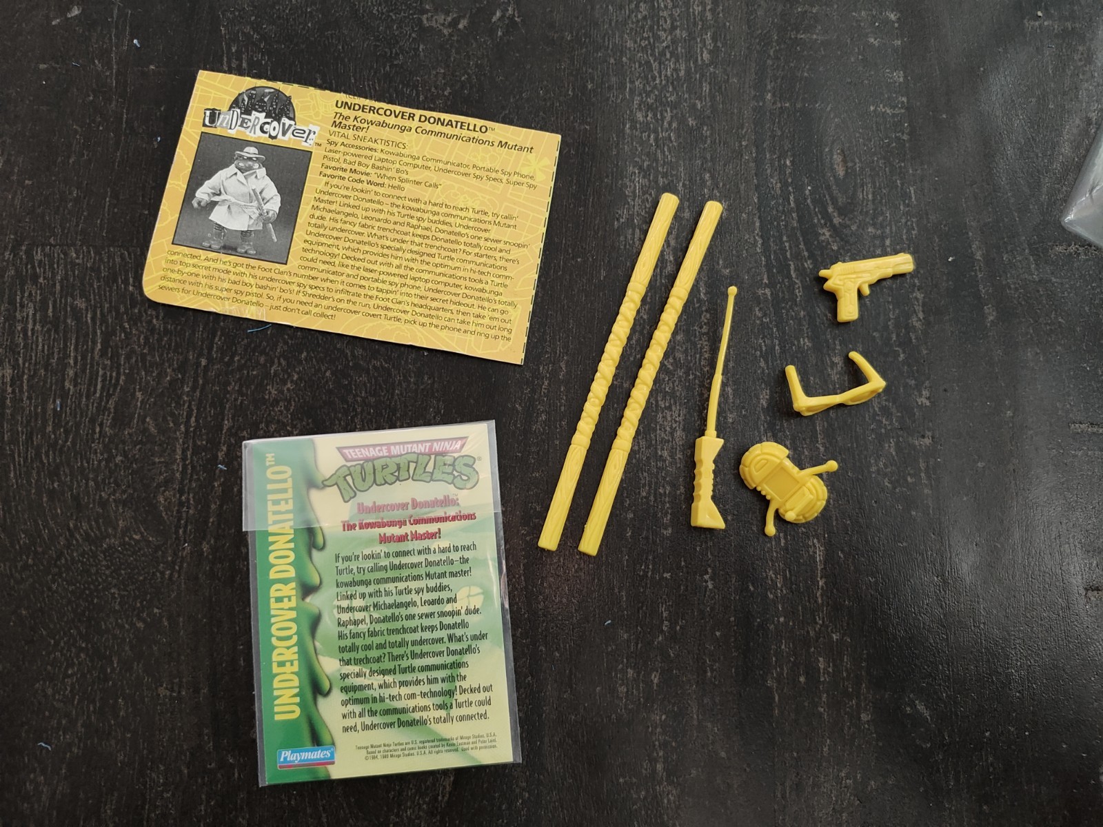 1994 Playmates TMNT Undercover Donatello Yellow accessories w/Card Complete vint