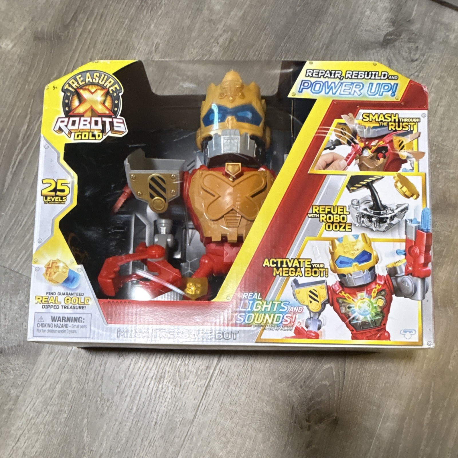 Treasure X Robots Gold Treasure Bot Robot Action Figure w/ Lights & Sounds