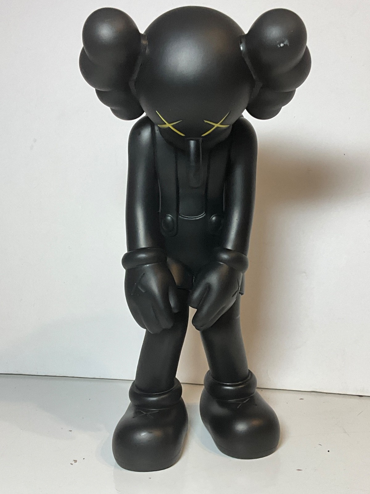KAWS Small Lie Companion Black – 2017 Medicom Toy – 11″ Vinyl Figure – FREE SHIP