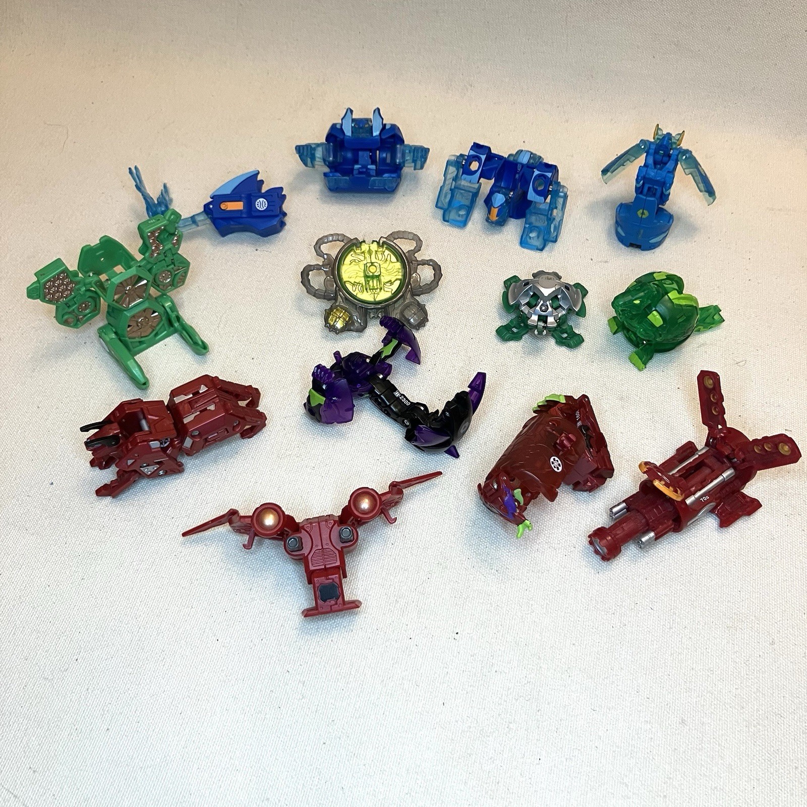 Bakugan Battle Brawlers Traps, battle gear & more mixed lot