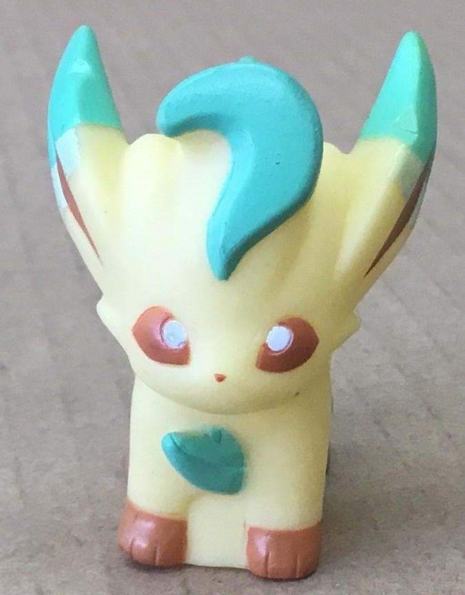 2007 Pokemon Finger Puppet Leafeon #470 Figure Catch Them All Nintendo Bandai