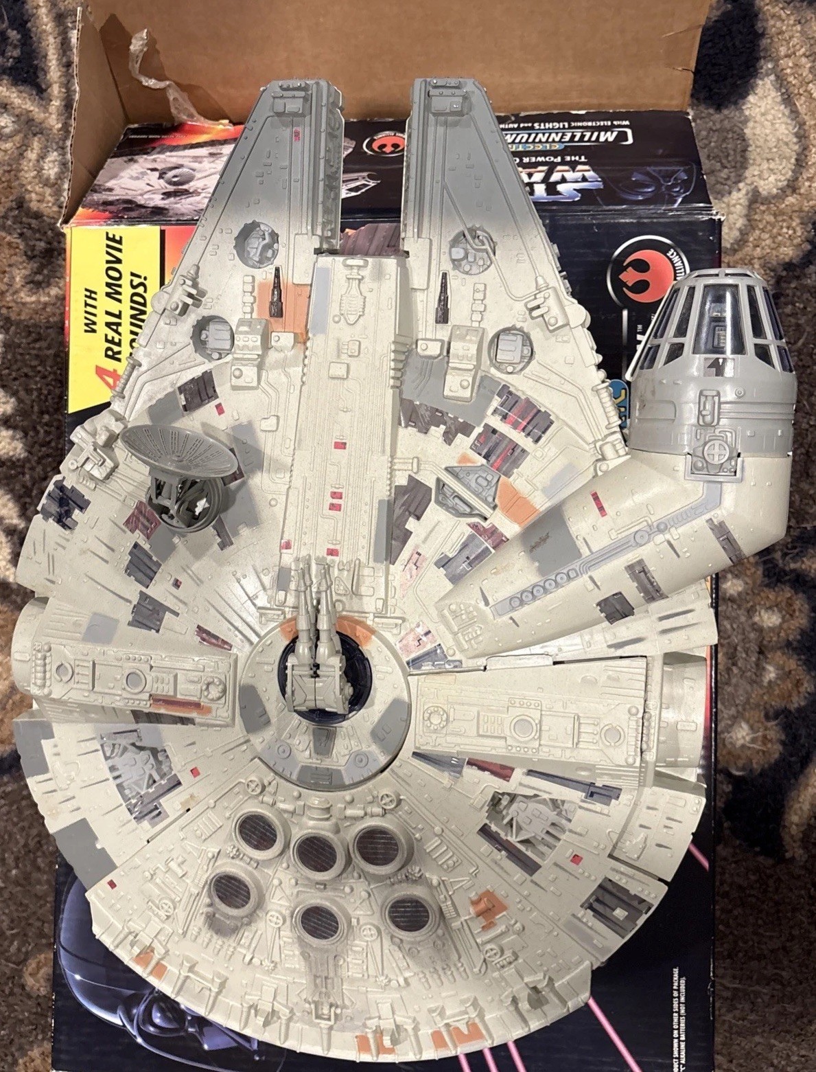 Millennium Falcon Electronic 1995 STAR WARS Power of the Force Kenner SEALED NEW