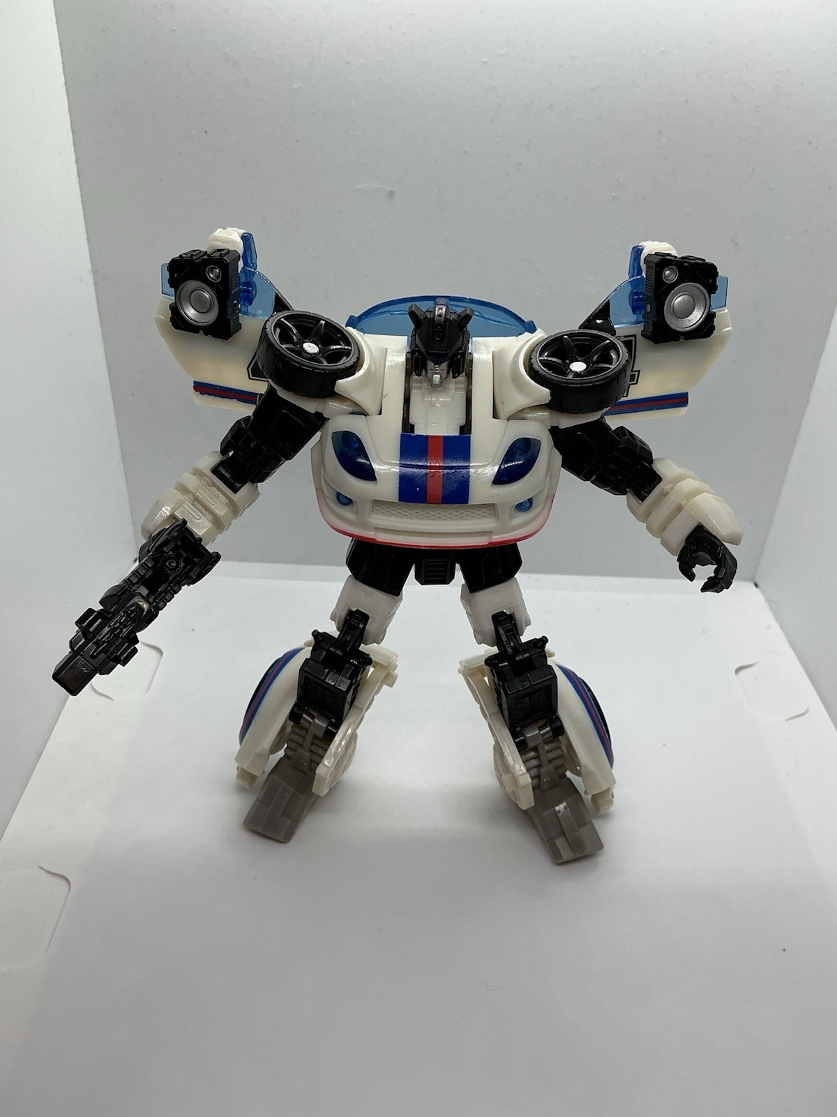 Transformer Reveal The Shield (2010) Special Ops Jazz Action Figure COMPLETE!