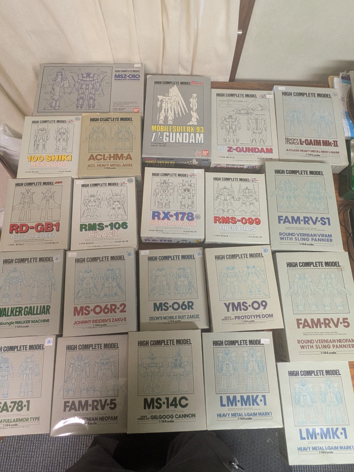 21 BANDAI HIGH COMPLETE MODEL Hcm Lot