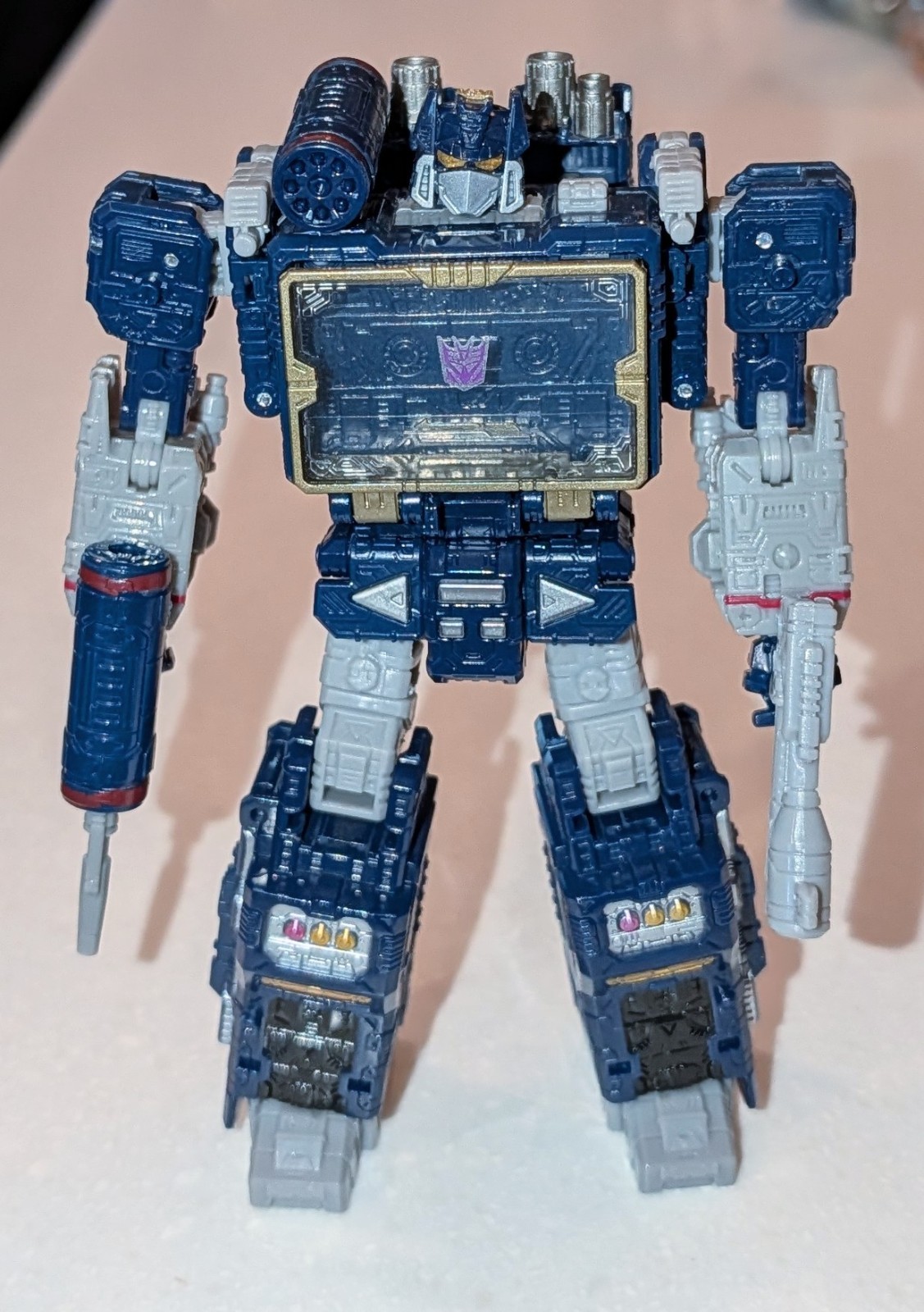 Transformers Legacy SOUNDWAVE Complete Evolution Voyager