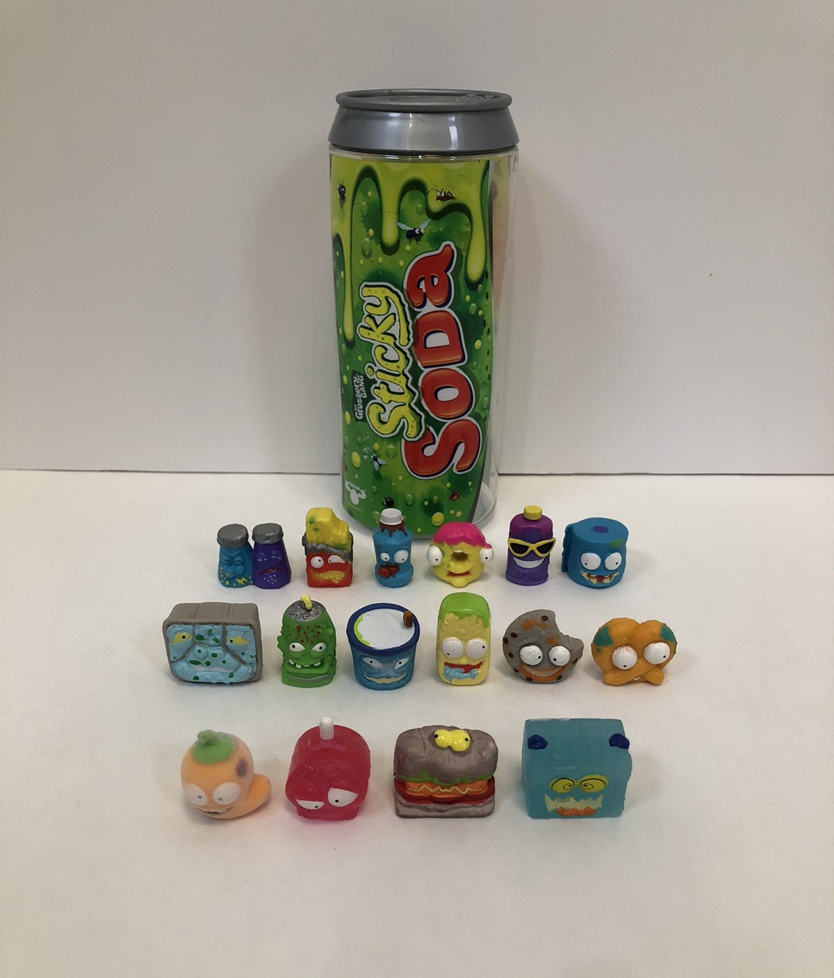 Grossery Gang Series 1, 2~Lot of 16 Figures~Rare/Ultra Rare/Special Edition