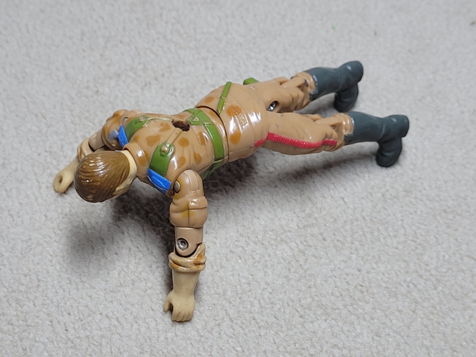 Vintage GI Joe Red Star Action Figure ARAH 1991 – NEAR COMPLETE w/ Trading Card