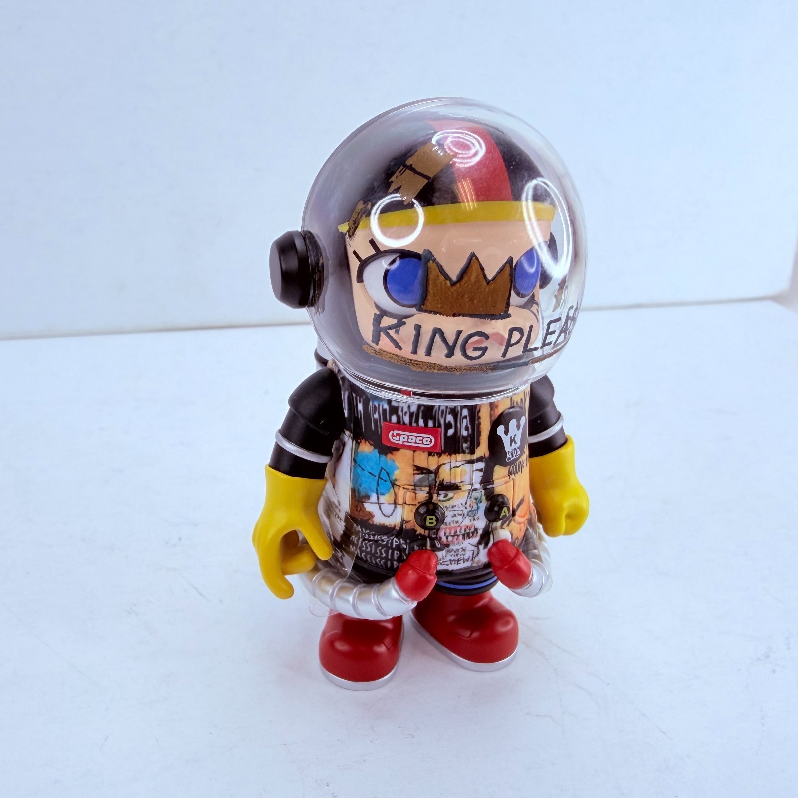 POP MART x Kennyswork Mega Space Molly 100% Series 2 Jean-Michel Basquiat Figure