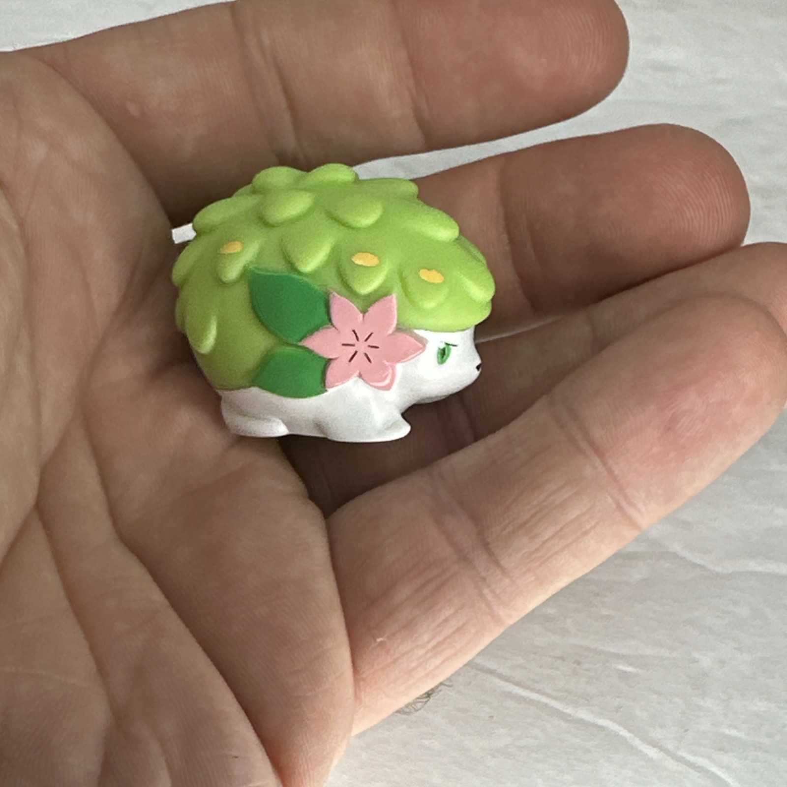 2008 Pokemon 1.5″ Angry Shaymin Mini Figure Finger Puppet Nintendo Bandai