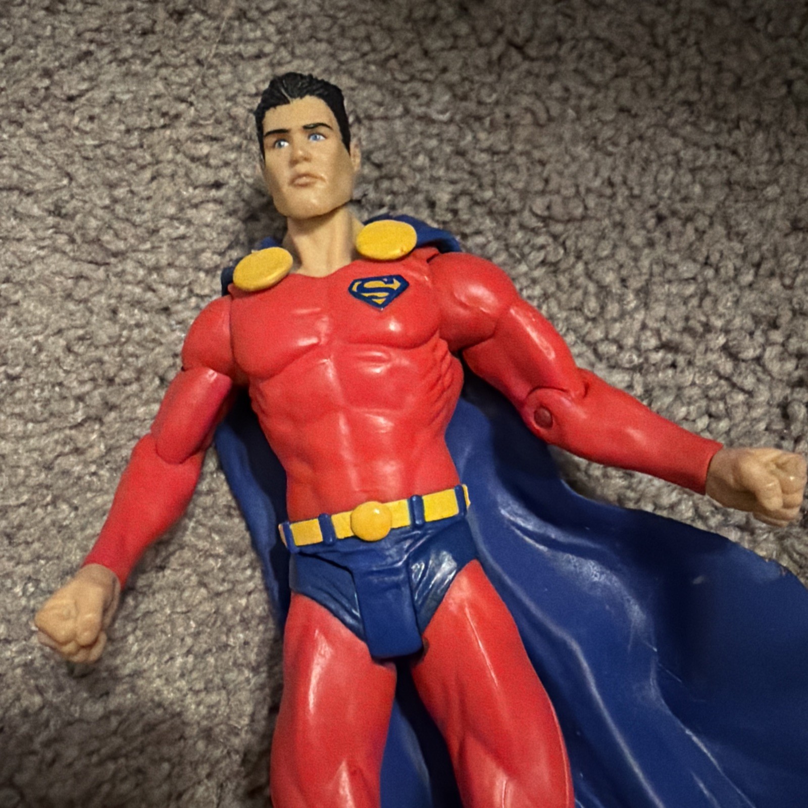 Mom-El Superman Figure