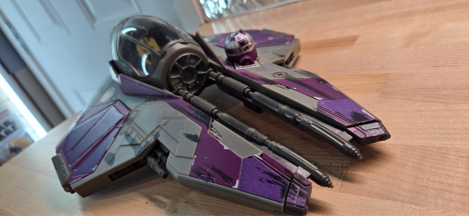 Mace Windu’s Jedi Starfighter Star Wars Hasbro 30th Anniversary Clone Wars