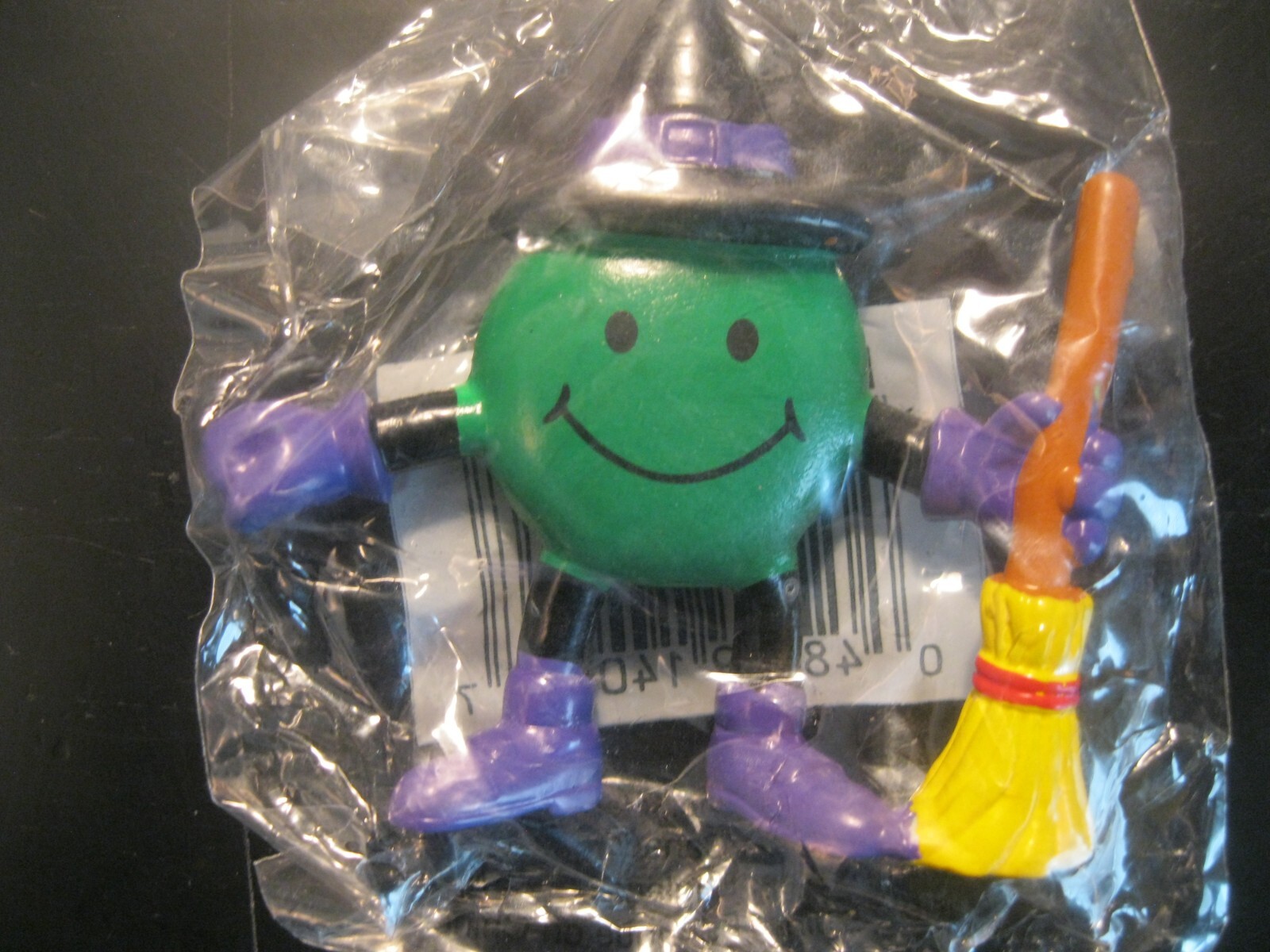 Smiley Face PVC Figures 2″ Witch with Broom “Purple Shoes/Gloves” NIP