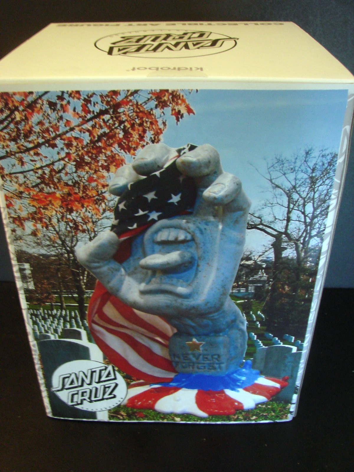 NEVER FORGET HAND Custom Kidrobot Santa Cruz Skateboards Screaming Hand Figure