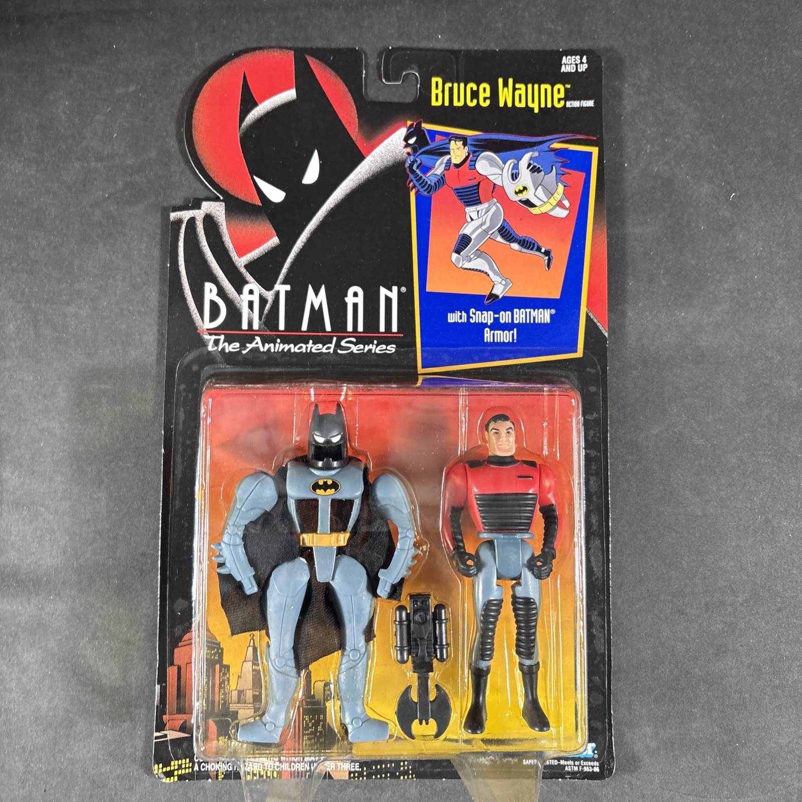 BRUCE WAYNE ACTION FIGURE KENNER NEW VINTAGE SNAP ON ARMOR ANIMATED BATMAN
