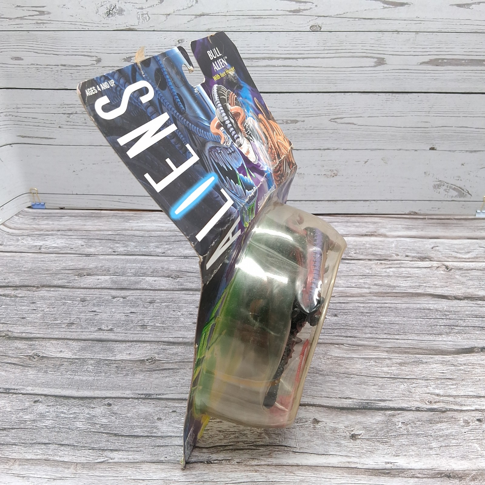 Aliens Bull Alien Action Figure Kenner 1992 Toy + Comic New Sealed (Damaged Box)
