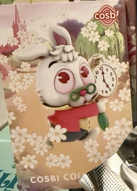 Hot Toys Disney CBX159 Alice in Wonderland Cosbi Curious Oysters Limited Edition