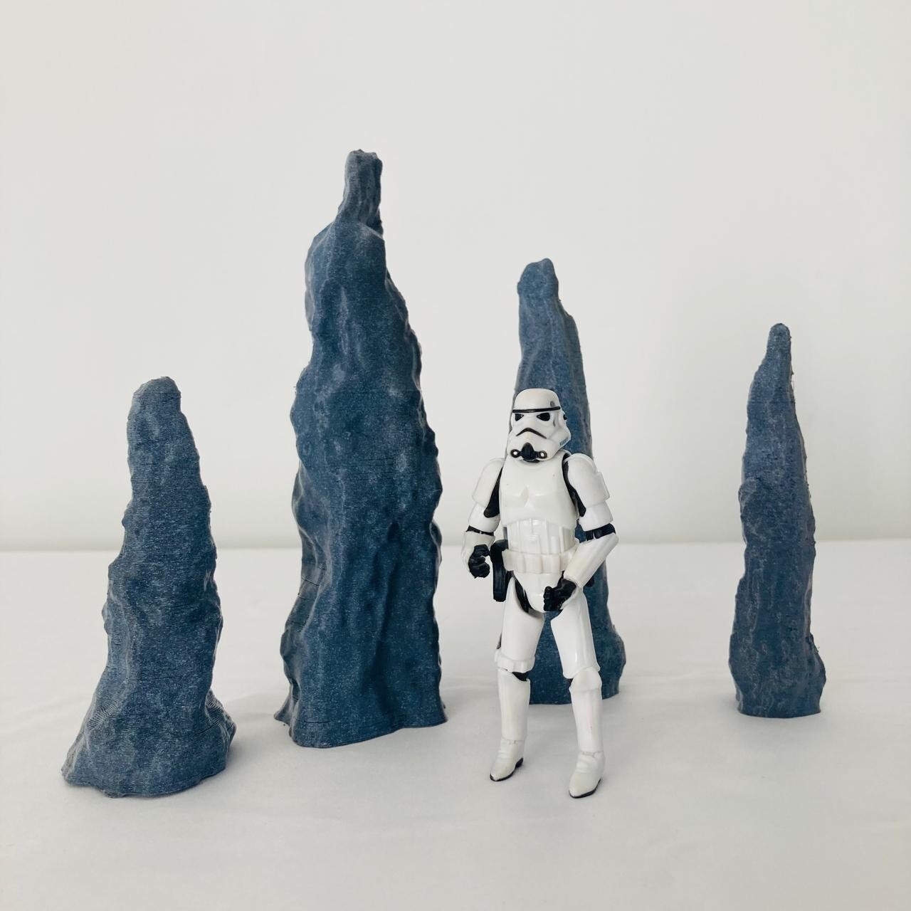 4x Kenobi Rocks / Tall Standing Rocks for 6 in (1:12) Figure Diorama