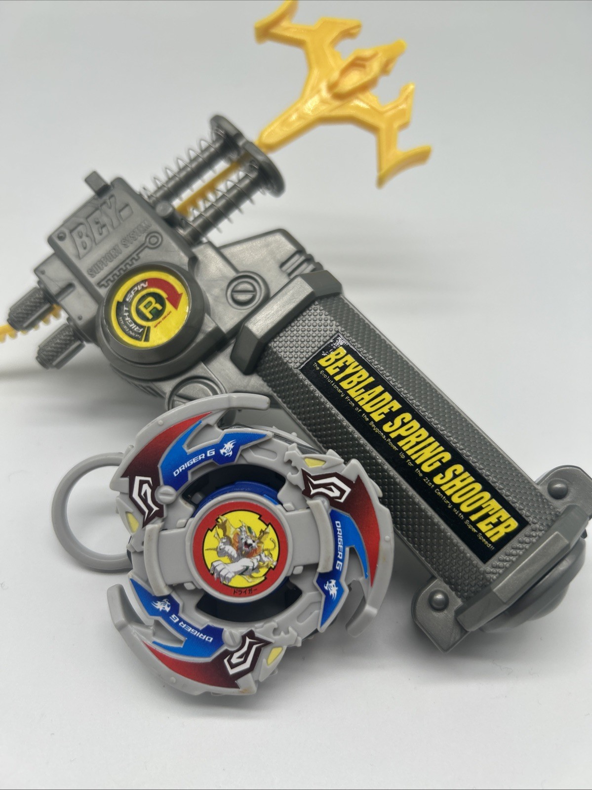 Beyblade – Driger G w/ Spring Shooter & Winder – Vintage Plastic Gen Engine Gear