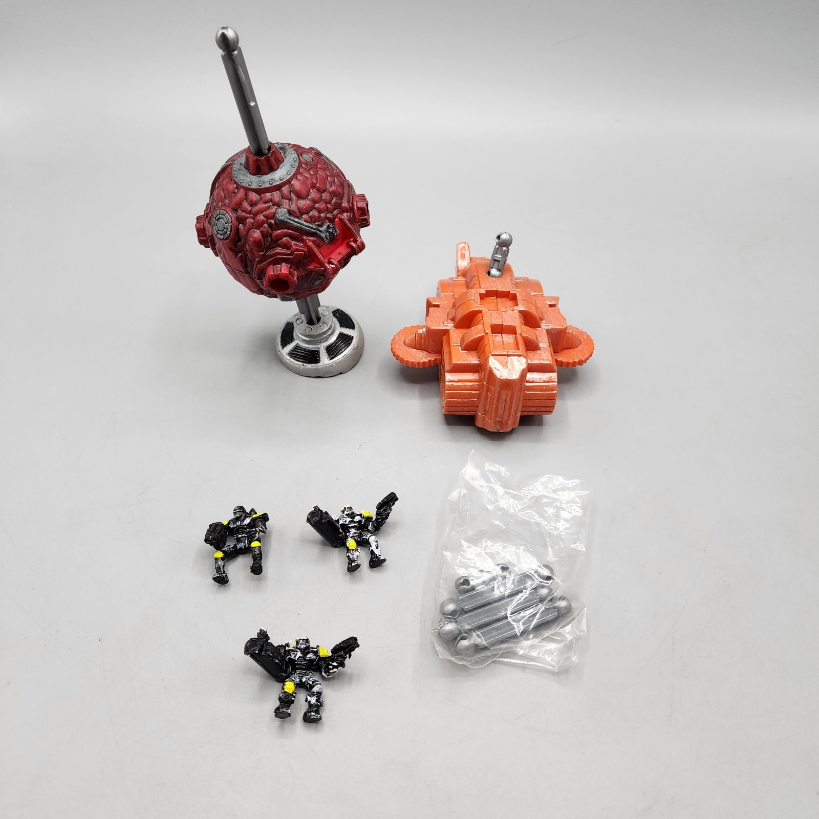 War Planets Playset Micro Figure LOT 1997 TrendMasters