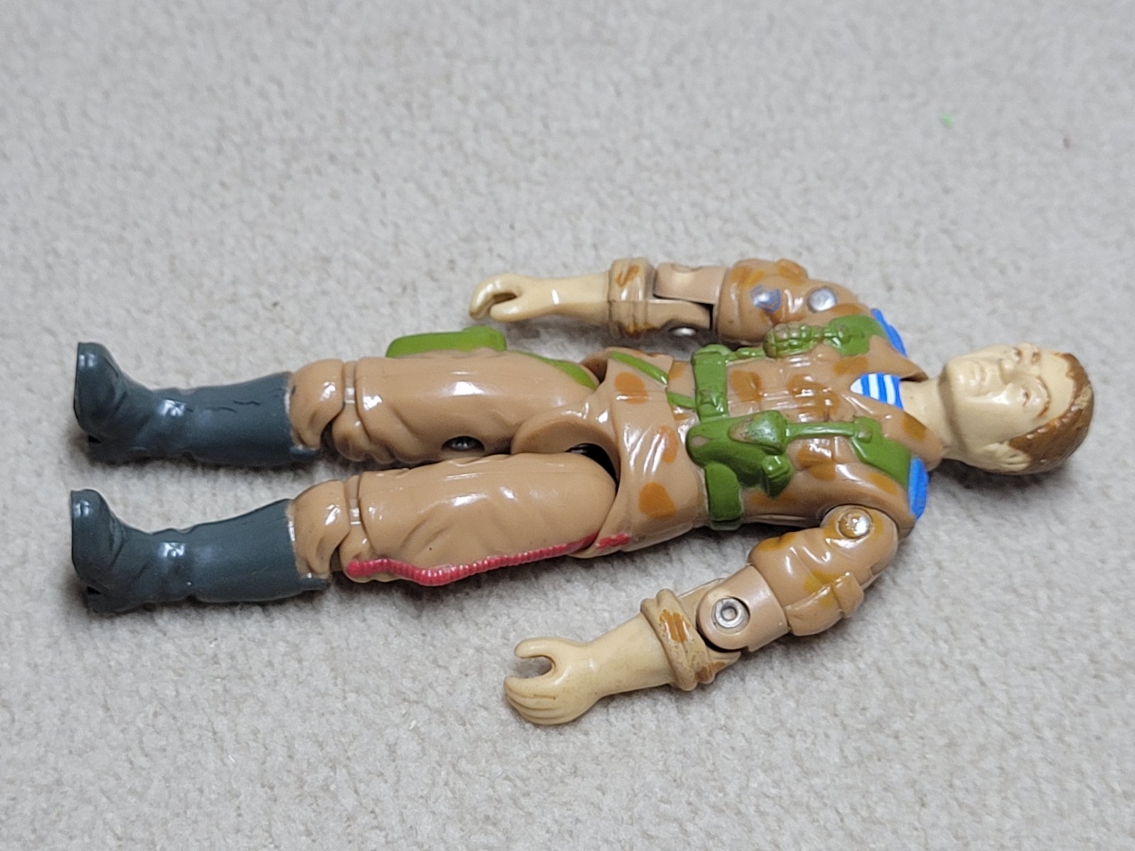 Vintage GI Joe Red Star Action Figure ARAH 1991 – NEAR COMPLETE w/ Trading Card
