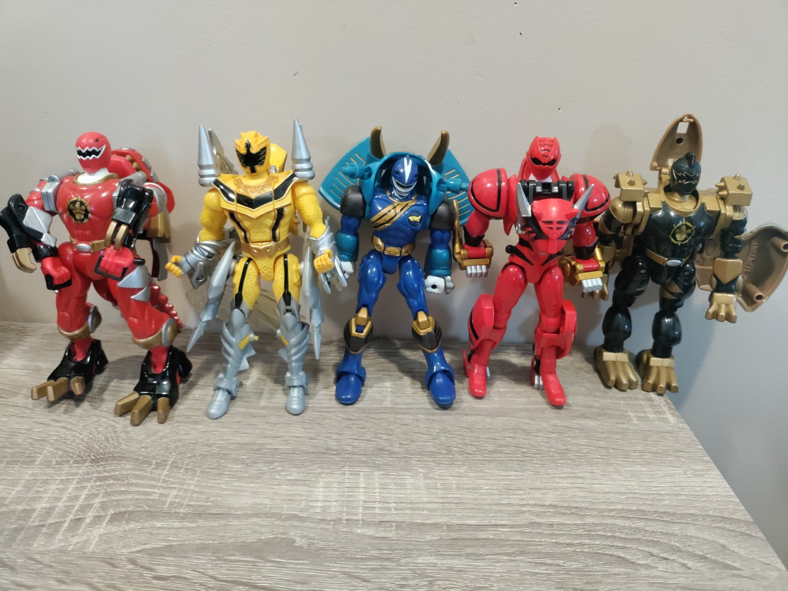 Lot Of Power Rangers Mystic Force Thunder, Shark & Dino Figures 5 Figures Bandai
