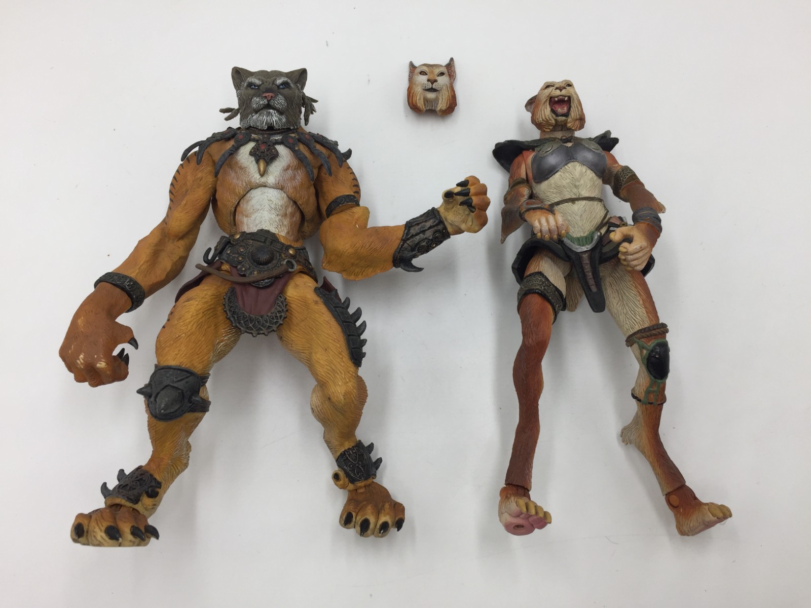 Realm of the Claw Action Figures Zynda & Sabyr Cat,Extra Face Included
