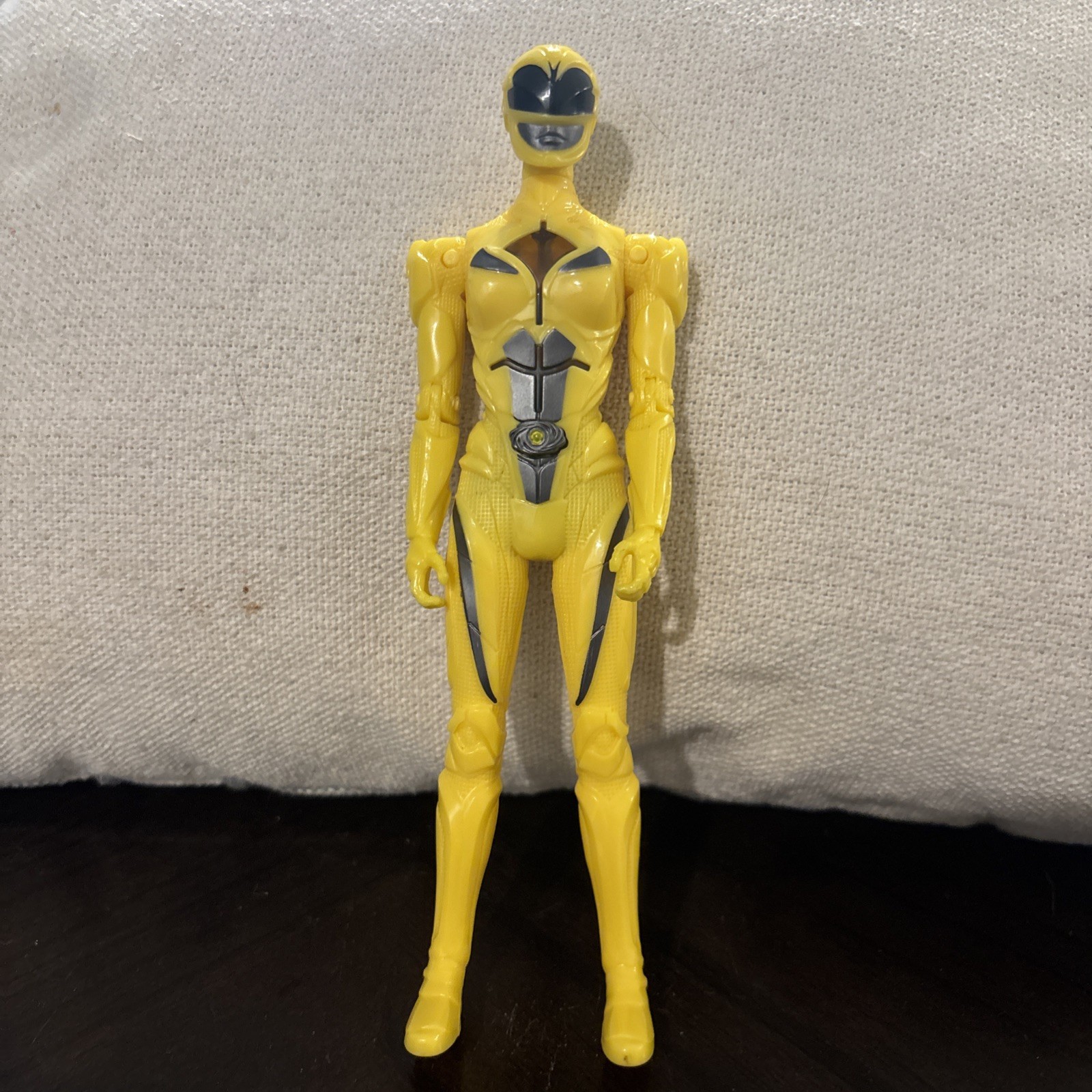 2017 Power Rangers Movie Yellow Ranger Action Figure – Lights Up