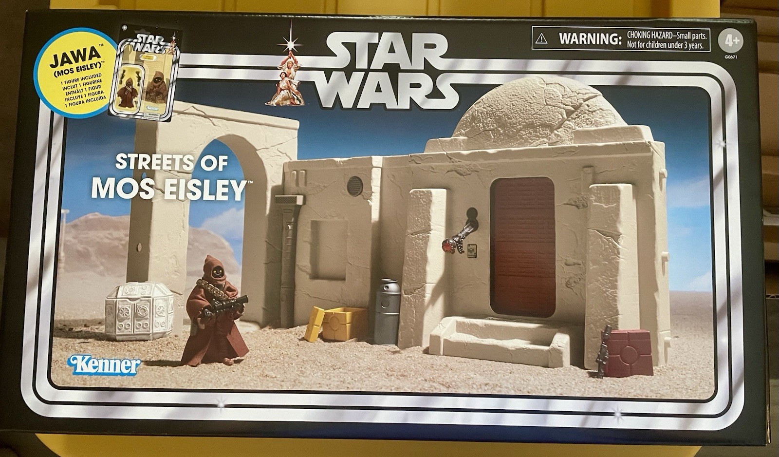 Star Wars The Vintage Collection Streets of Mos Eisley Playset NEW (Sealed)