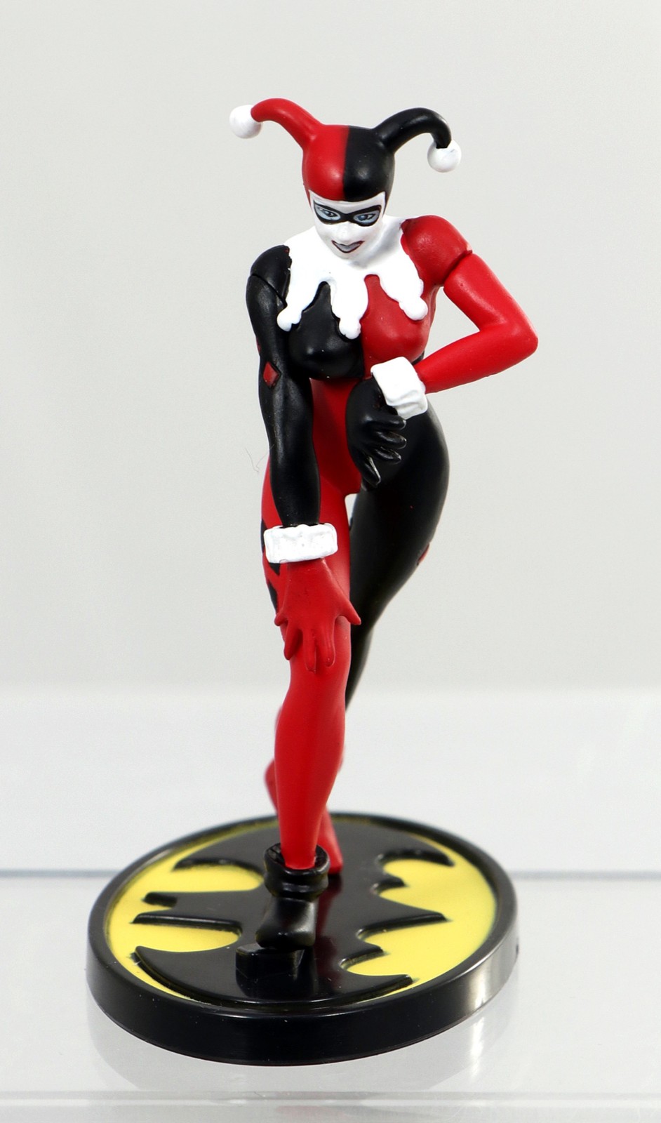 Harley Quinn Batman Mini Figure Comics Selection – 12084 Mint in Box by Yamato