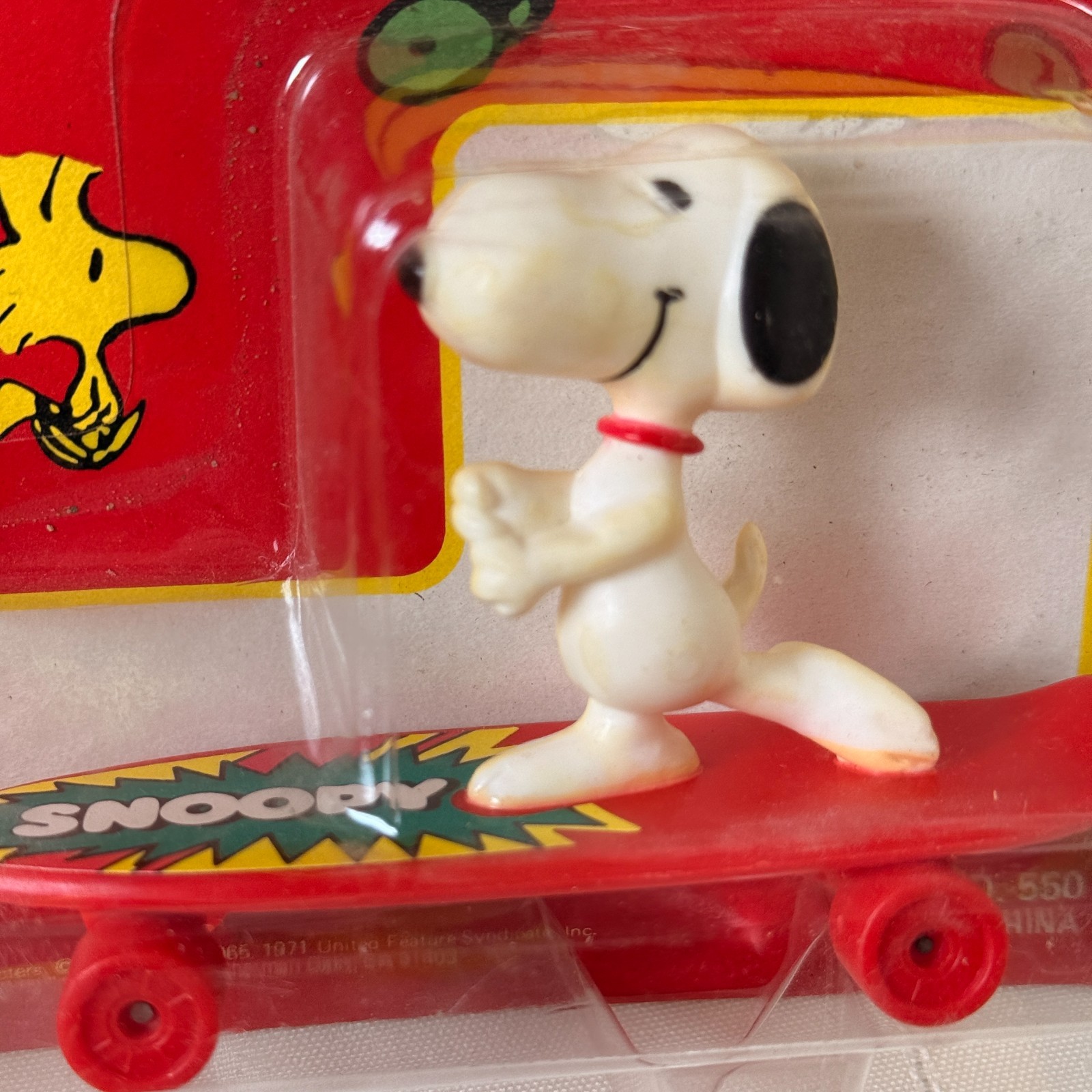 LOT of 2 Vintage 1972 SNOOPY Skateboard Figures Charlie Brown Peanuts NOS New