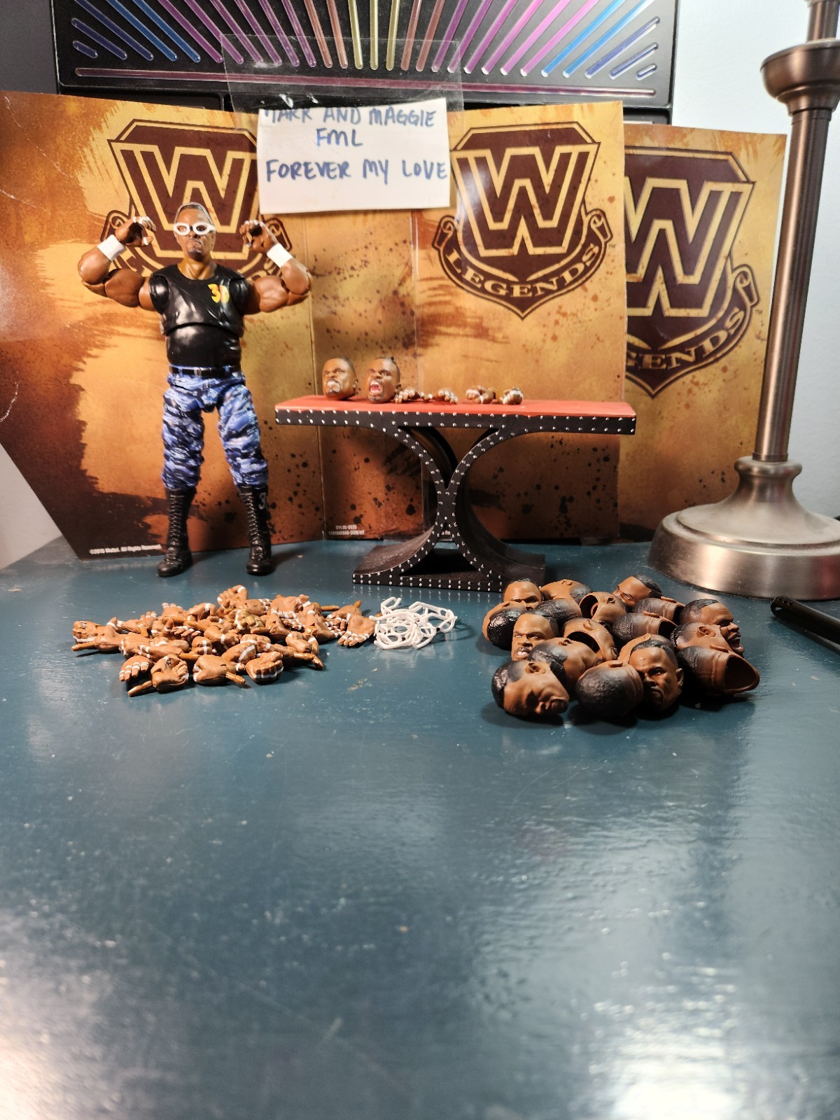 MATTEL WWE ULTIMATE EDITION D-VON DUDLEY WITH EXTRA HANDS & HEADS…… NO BUBBA