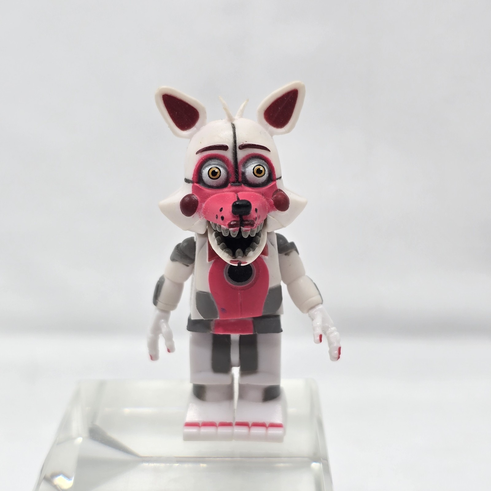 Complete McFarlane Toys Funtime Foxy Minifigure Five Nights at Freddy’s 2.25IN