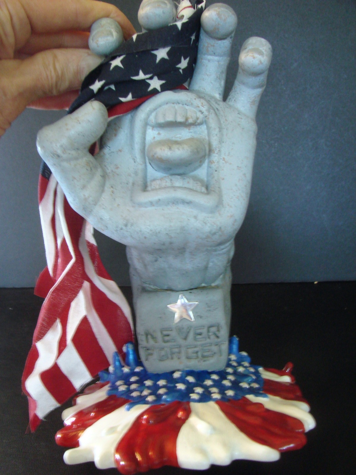 NEVER FORGET HAND Custom Kidrobot Santa Cruz Skateboards Screaming Hand Figure