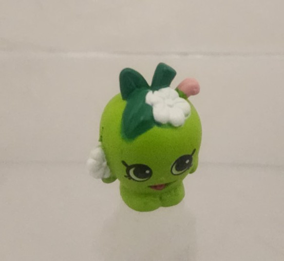 Moose Toys Shopkins Season 10 You Pick Cute Collect