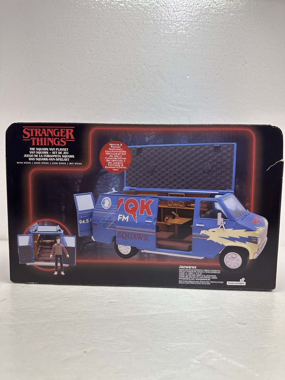 Stranger Things Squawk Van Playset Steve Hunt & Battle Scale WSQK Radio