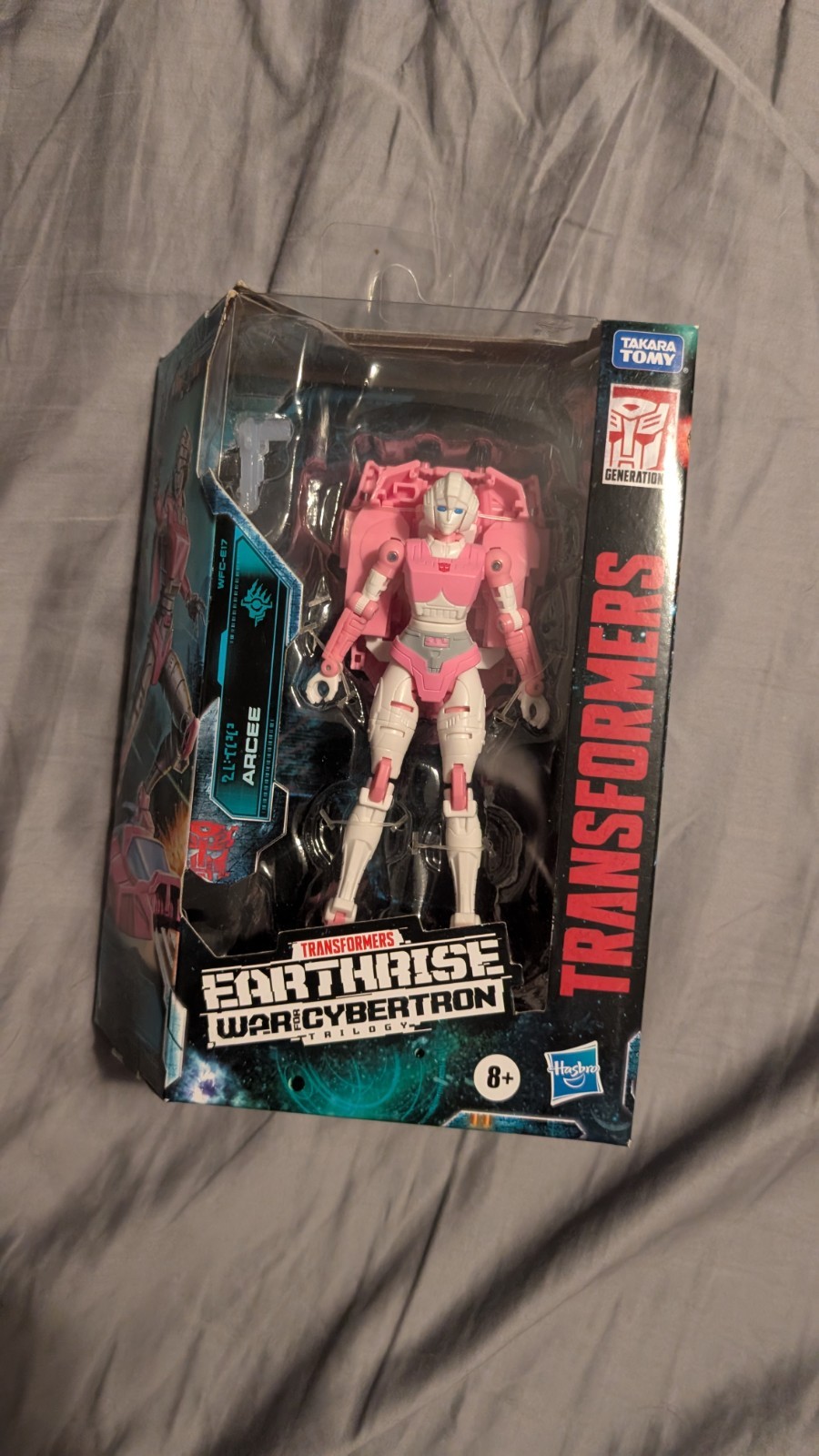 Hasbro Transformers Generations War for Cybertron: Earthrise Deluxe 5.5″…