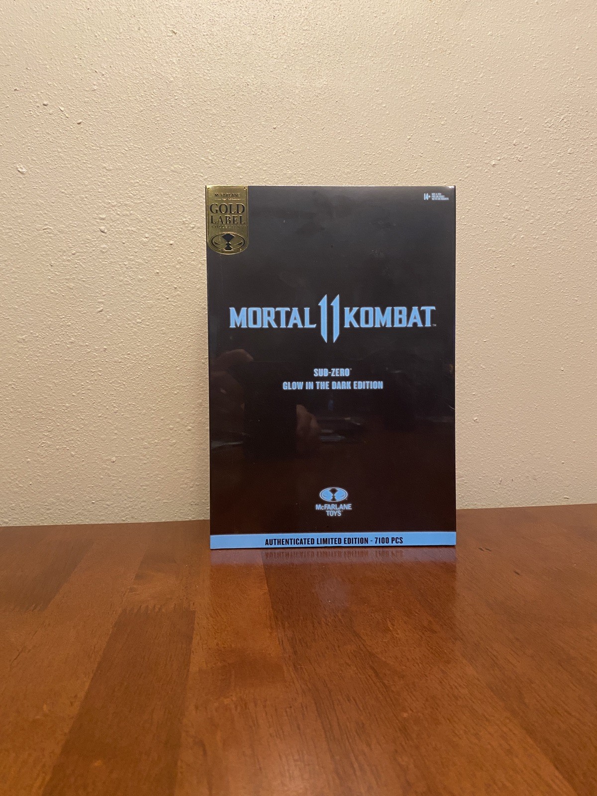 McFarlane Gold Label Mortal Kombat Sub-Zero (Glow in the Dark) Figure NIB