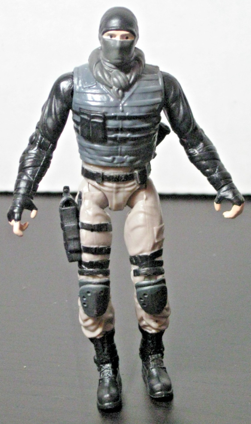 2014 – GI Joe Action Figure with Pistol and Knife – Paramount Pictures Playmates