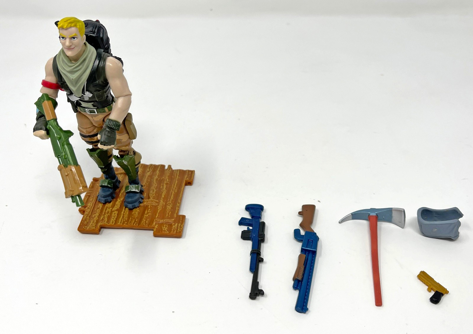Fortnite Jonesy 4″ Inch Action Figure 2018 Jazwares Epic Loose without Packaging