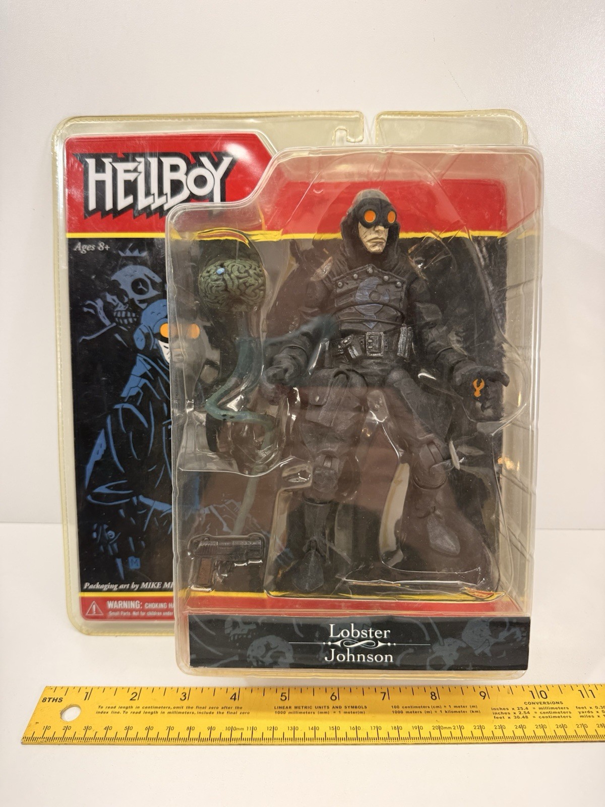 Lobster Johnson 2005 Mezco Hellboy Comic Series 1 Action Figure Mike Mignola