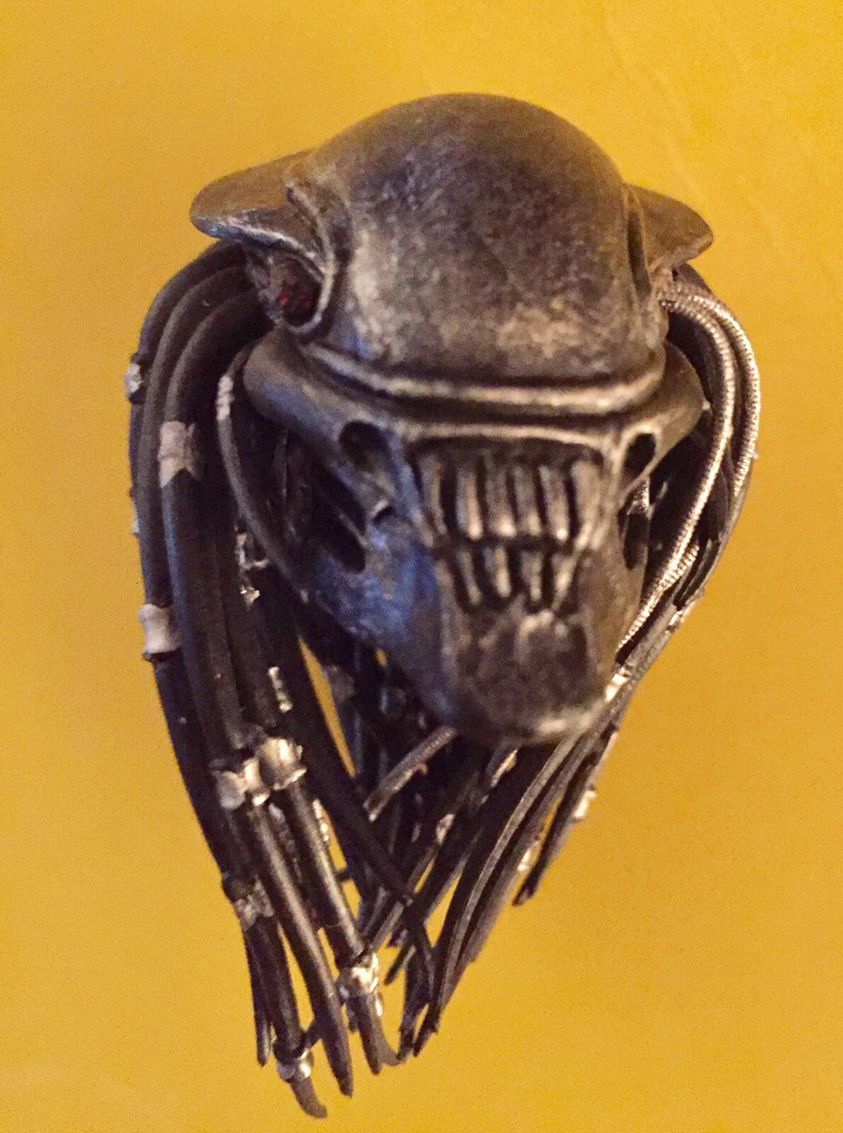 neca serpent hunter predator head only fodder Authentic