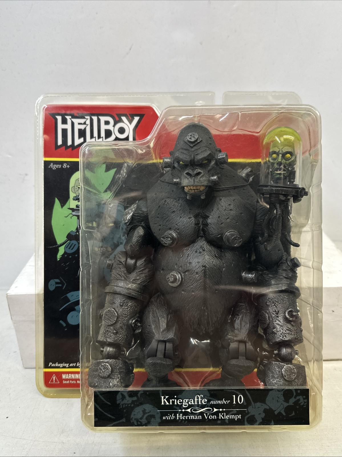 Mezco 2005 Hellboy Kriegaffe number 10 w/Herman Von Klempt Brand New Sealed