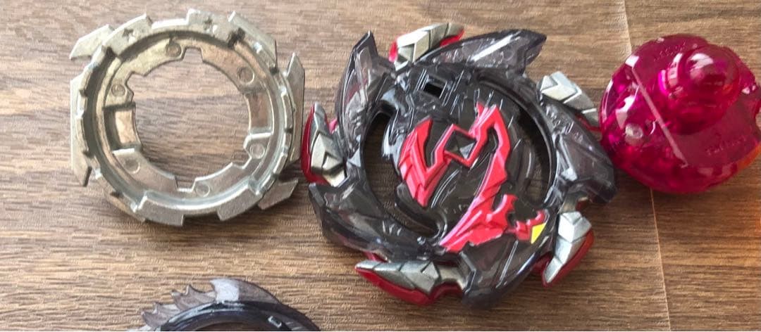 Beyblade Metal Fight Parts Lot – Used – Approx. 15-20 Years Old 063026d