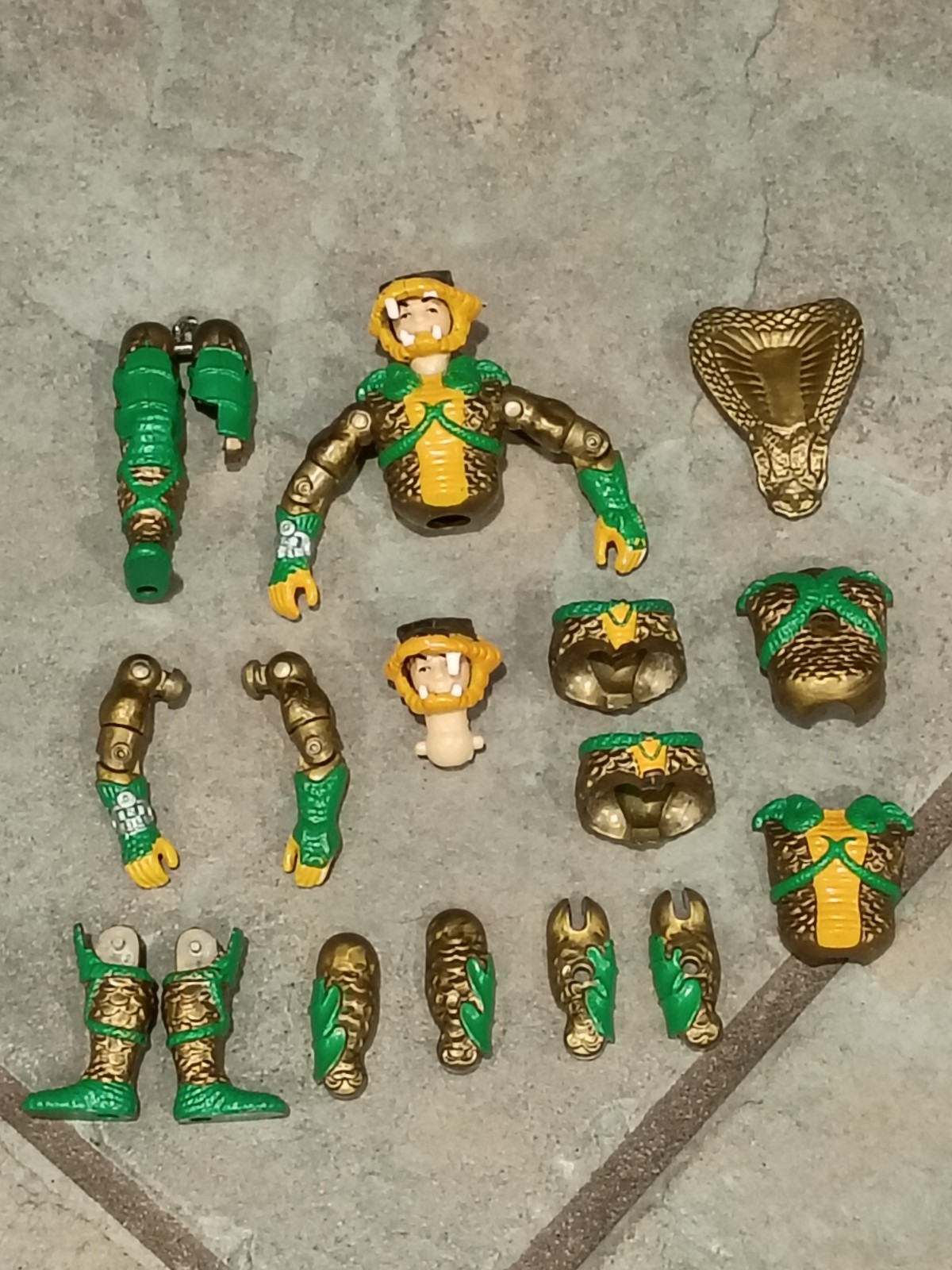 1986 GI JOE ARAH Serpentor V1 Body parts lot Arms, Legs, Heads Vintage Figure