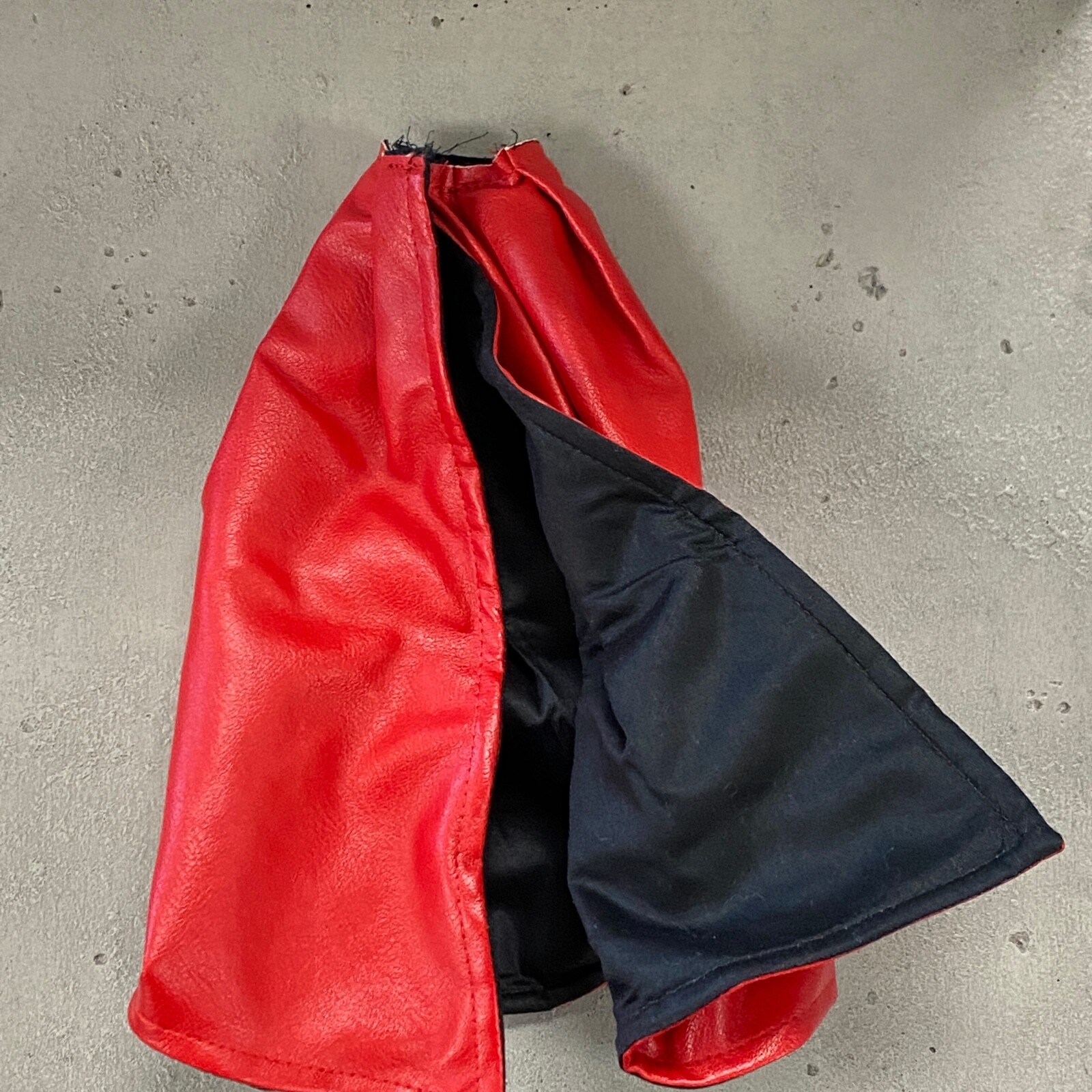 SP-ST-DEADD: Custom two tone wired cape for Storm Golden Axe Death Adder